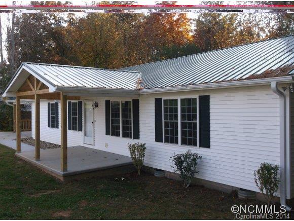 10 Sugarloaf Lane, Hendersonville, NC 28793