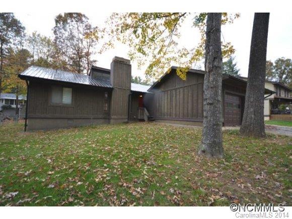 17 Berry Lane, Fletcher, NC 28732