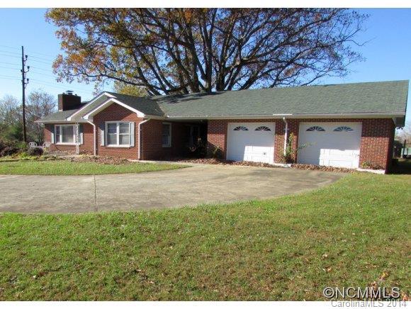 302 East Blue Ridge Road, East Flat Rock, NC 28726