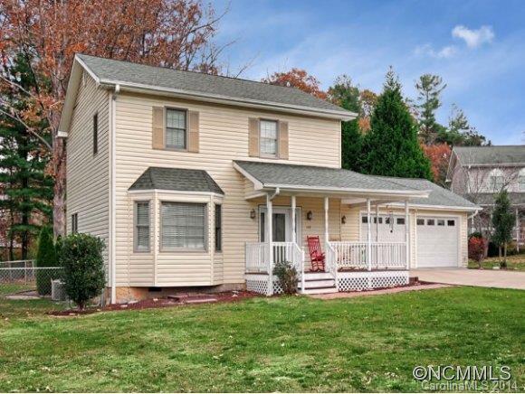 147 Sharons Way, East Flat Rock, NC 28726