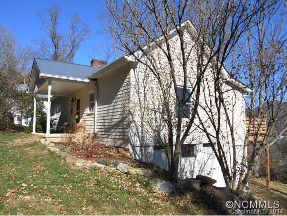 17 Delano Road, Asheville, NC 28805