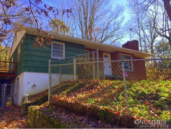 45 Hillcrest Rd., Asheville, NC 28804