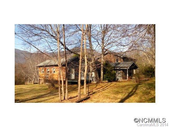 2342 North Fork Right Fork, Black Mountain, NC 28711