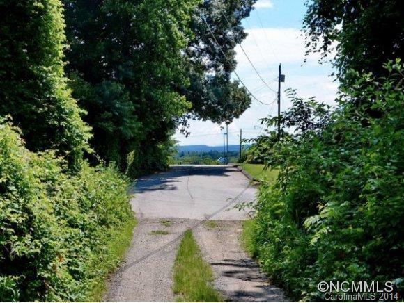 9 Pacoda St., Asheville, NC 28806