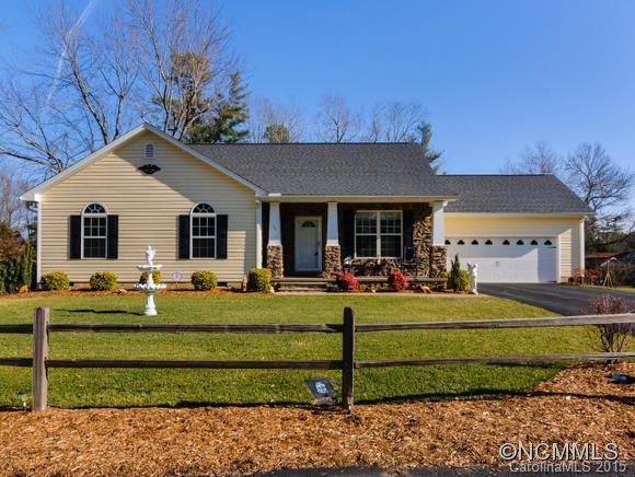 115 Hood Heights, Hendersonville, NC 28739