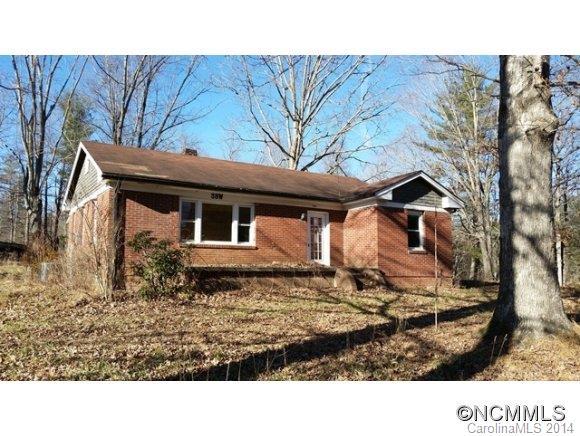 38 West Blackwell Dr., Hendersonville, NC 28792