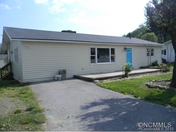 31 Valley View Circle Drive, Waynesville, NC 28786