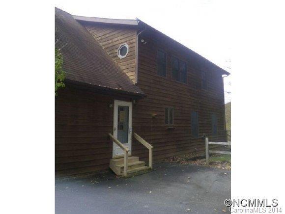 31 Fern Cove, Burnsville, NC 28714