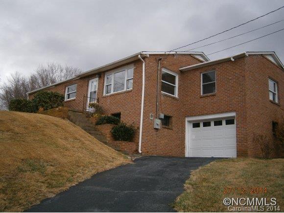 26 Glenn St., Canton, NC 28716