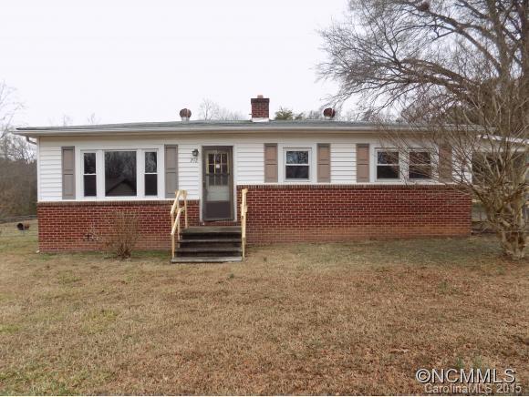 202 Je Morrow St., Forest City, NC 28043
