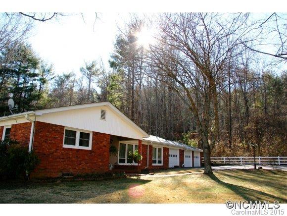 4 Donna Lynn Road, Asheville, NC 28804