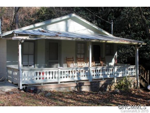 1800 Coopers Creek Rd., Bryson City, NC 28713
