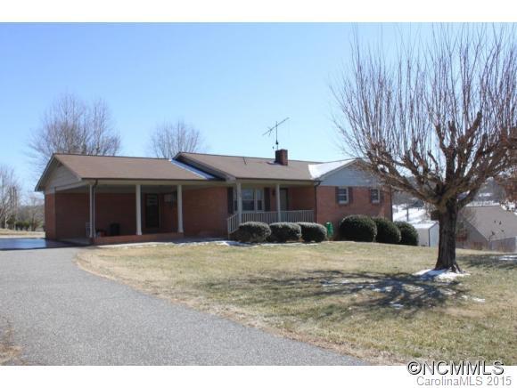 104 Sherwood Dr, Morganton, NC 28655