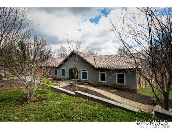 29 Crowningway Drive, Asheville, NC 28804