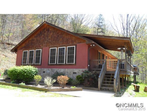132 Keystone Ln., Waynesville, NC 28786