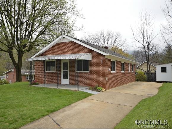 629 East Street, Waynesville, NC 28786
