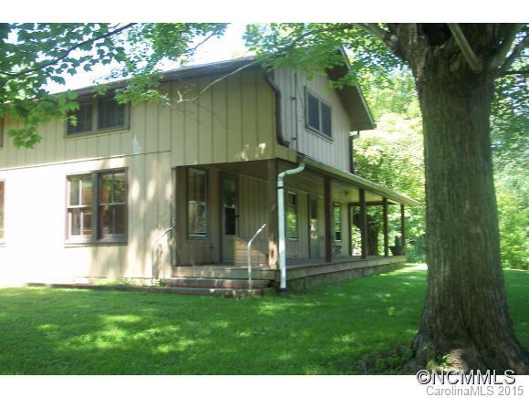 377 Macktown Rd., Sylva, NC 28779
