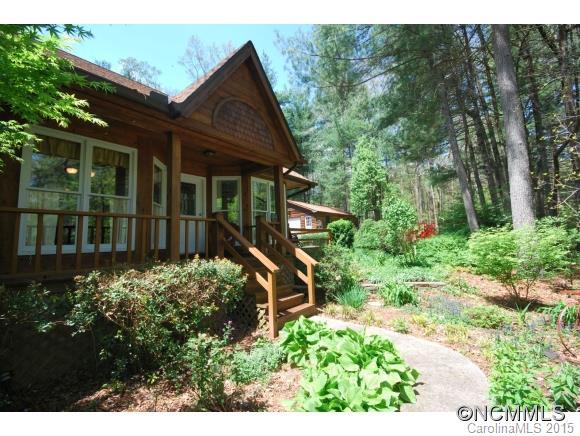 14 W Ashley Place, Etowah, NC 28729