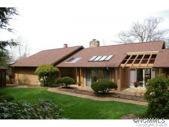 264 Beechwood Circle, Hendersonville, NC 28739
