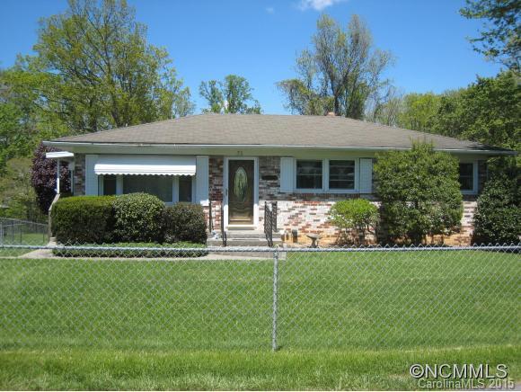 32 Wentworth Avenue, Asheville, NC 28803