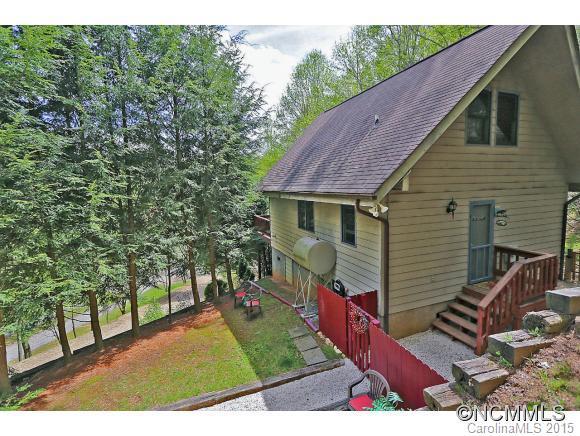 85 Crabapple Cove Rd., Waynesville, NC 28785