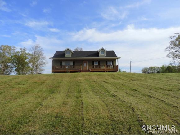 40 Frank Lawson Ln., Leicester, NC 28748