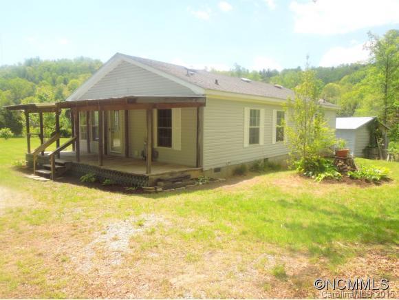 435 Stoney Mountain Road, Hendersonville, NC 28791