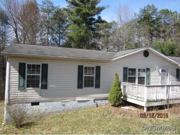 116 Forest Edge Dr, Hendersonville, NC 28792