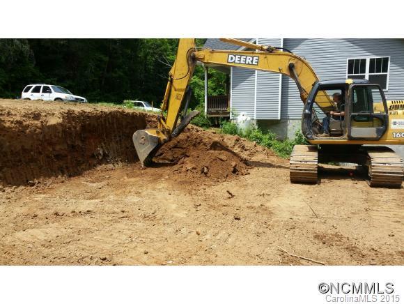 71 Honeysuckle Ln., Asheville, NC 28806