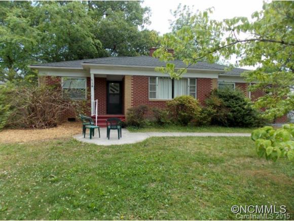 616 Willow Street, Hendersonville, NC 28739