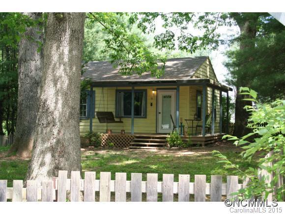 91 Carrier St., Asheville, NC 28806