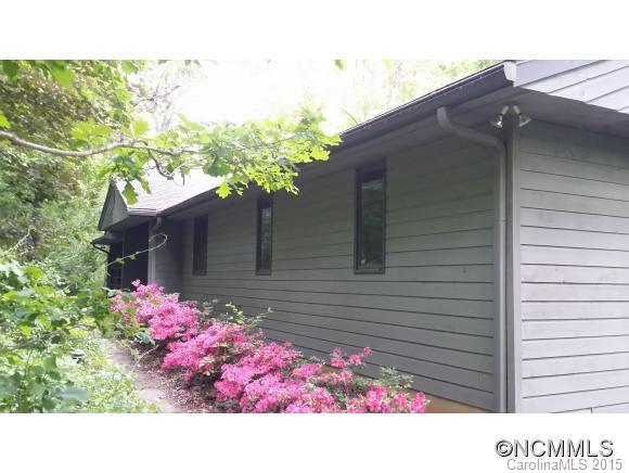 745 Bear Left, Asheville, NC 28805