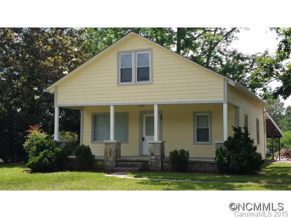 32 Lamb Mountain Road, Hendersonville, NC 28792