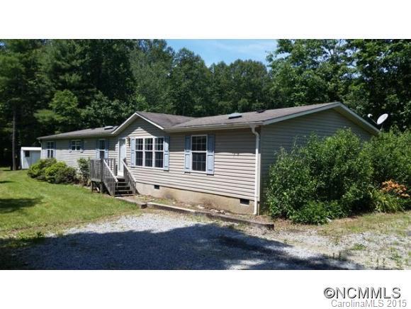 99 Hidden Forest Dr., Hendersonville, NC 28792