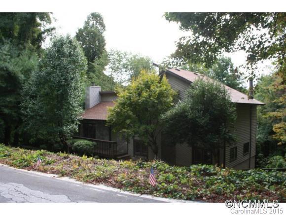 151 Beechwood Circle, Hendersonville, NC 28739