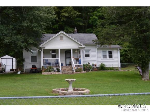 1687 Cummings Rd., Hendersonville, NC 28739