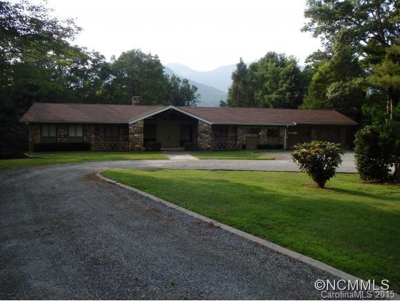 361 Asa Gray Dr., Lake Lure, NC 28746