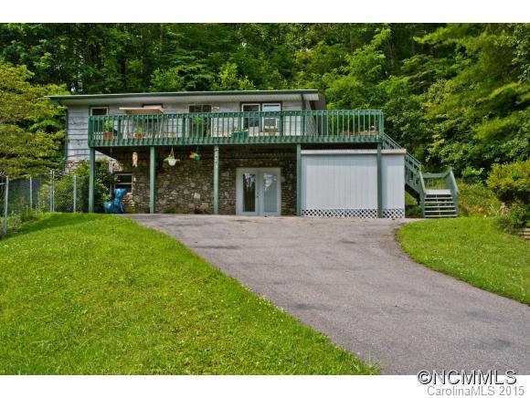 211 Old Gibbs Road, Weaverville, NC 28787