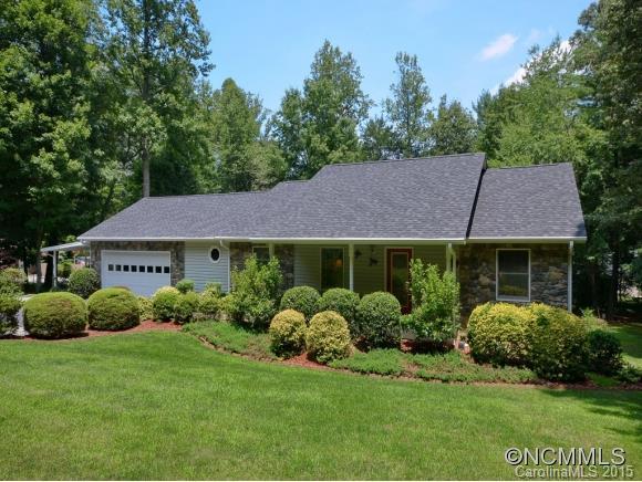 41 Sevier Drive, Hendersonville, NC 28791