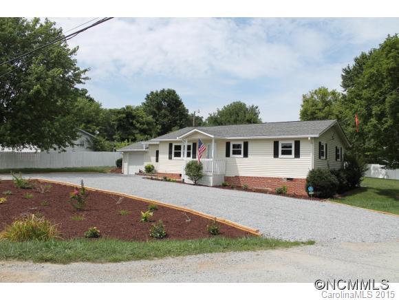 5057 Howard Gap Rd., Hendersonville, NC 28731