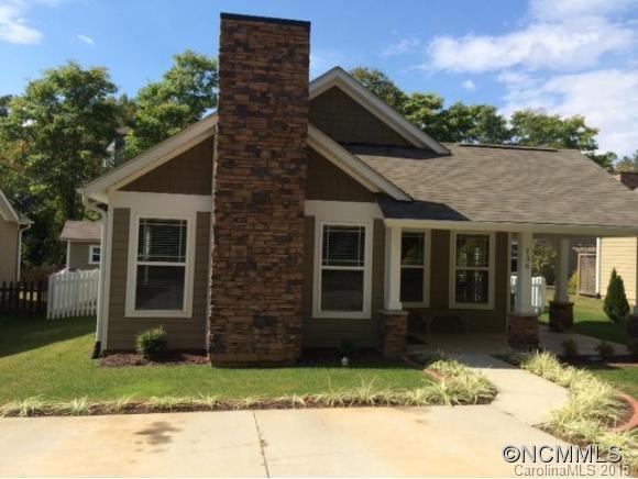 136 Lower Grassy Branch Road, Asheville, NC 28805