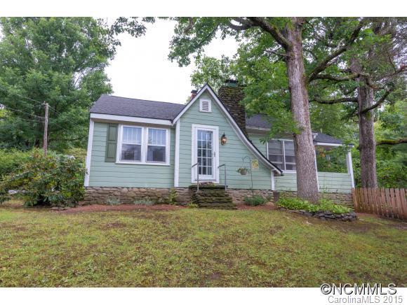 2 Iroquois Street, Black Mountain, NC 28711