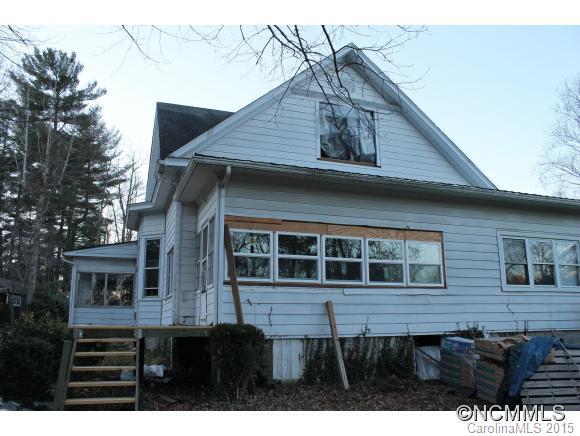 34-38 Kit Carson Ln, Hendersonville, NC 28791