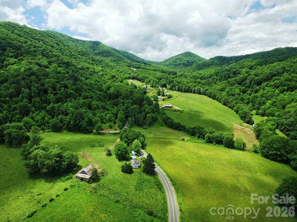00 Hwy. 209 Hwy., Hot Springs, NC 28743