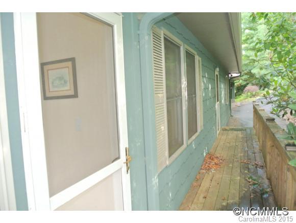 286 Cheulah Road, Brevard, NC 28712