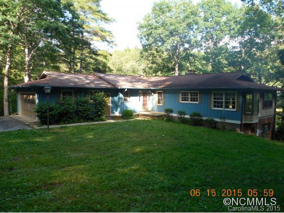 228 Glen Echo Lane, Hendersonville, NC 28739