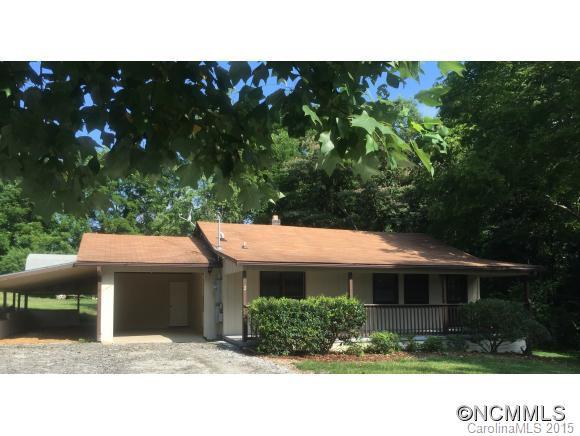 2 Selma Cir., Flat Rock, NC 28731