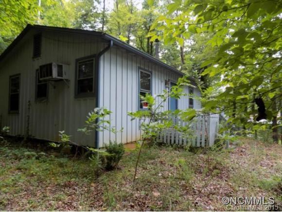 102 Spruce Hill, Lake Lure, NC 28746