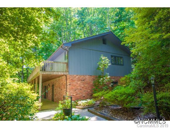 32 Mineral Dust Dr, Asheville, NC 28806