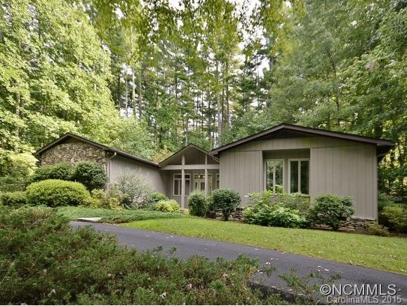 104 Pleasant Hill Road, Hendersonville, NC 28739